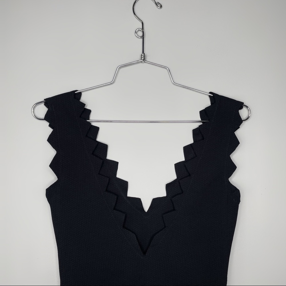 SOLD Marysia Black Maillot V-Neck Scallop Zig Zag One Piece Swimsuit Size Small - Picture 9 of 14